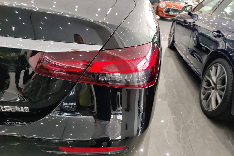 Used Mercedes-Benz E-Class 2022 E 260 L
