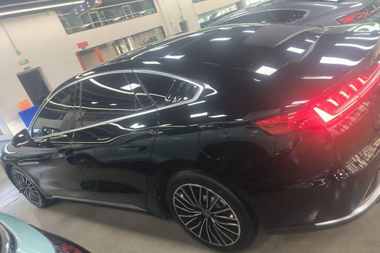 Used BYD Han 2020 EV Long-Range Luxury Model
