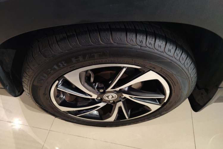 Used Dongfeng Fengon S560 2018 1.8L CVT Urban Model 5 Seats