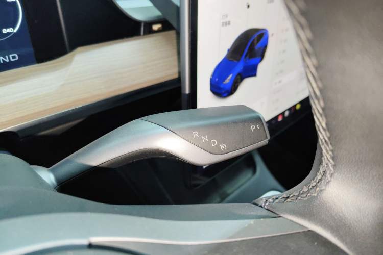 Used Tesla Model Y 2021 Standard Range Rear-Wheel Drive Version
