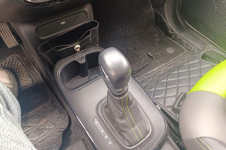 Used Roewe Clever 2021 302 km New Four-Seater Super-Efficient Version