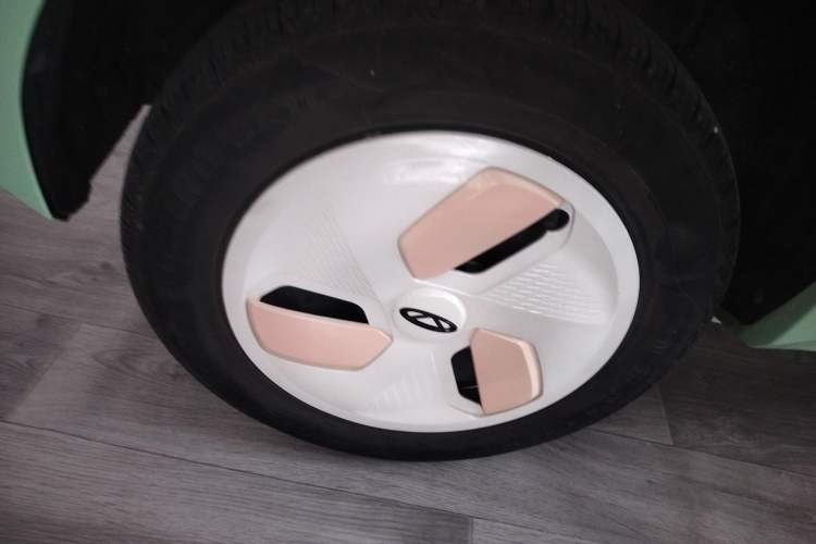 Used Chery QQ Ice Cream 2022 120km Conical Shape Lithium Iron Phosphate
