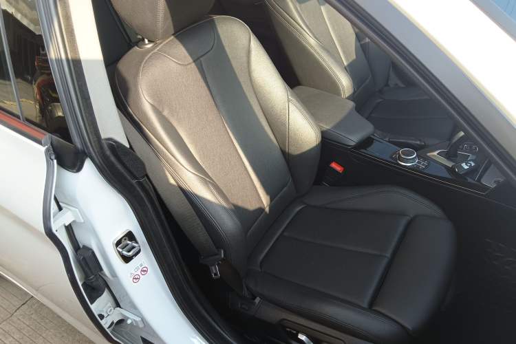 Used BMW 3 Series GT 2019 320i Sport Edition
