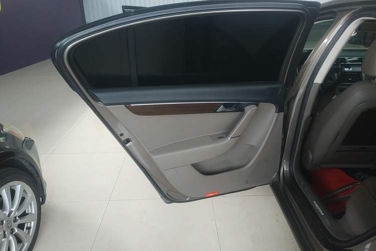 Used Volkswagen Magotan 2015 Revised 1.8TSI Prestige Version
