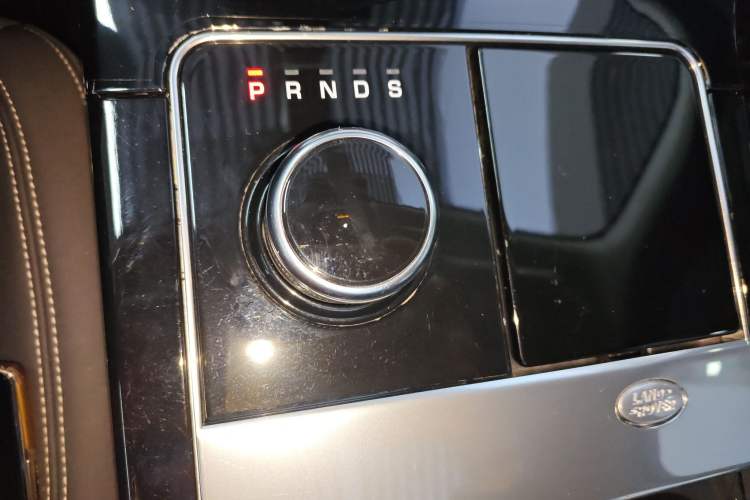 Used Land Rover Range Rover Velar 2019 250 PS