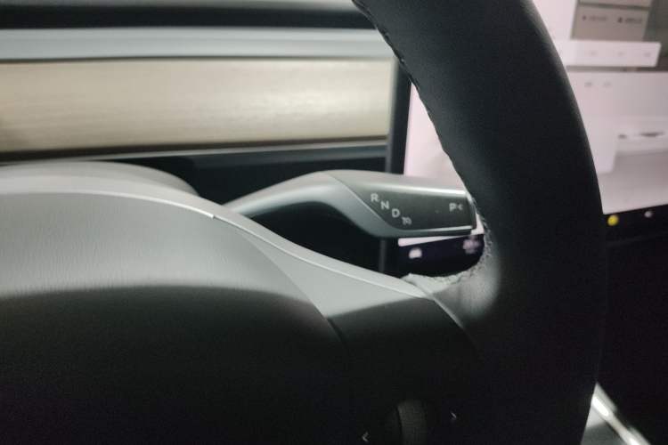 Used Tesla Model Y 2021 Long-Range All-Wheel-Drive Version