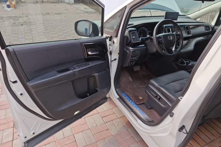 Used Honda Elysion 2019 2.0L Hybrid Luxury Edition
