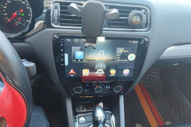 Used Volkswagen Sagitar 2017 230TSI Automatic Comfort Version