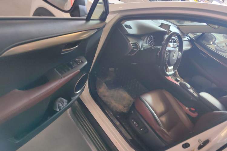 Used Lexus NX 2015 200T All-Wheel-Drive Fēngshàng Edition
