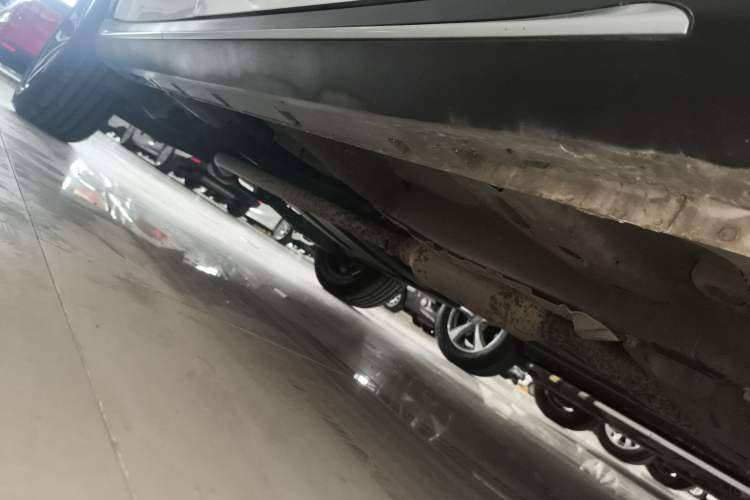 Used Roewe RX5 2016 20T Two-Wheel Drive Automatic Internet Smart Edition
