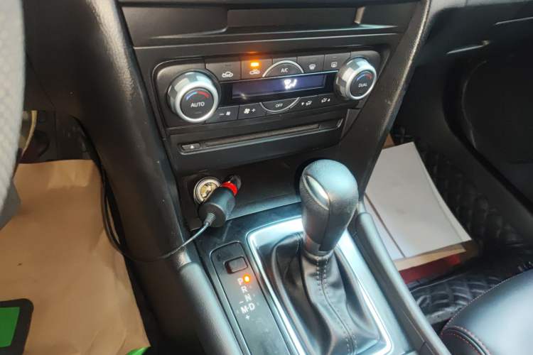 Used Mazda Mazda 3 Axela 2017 Sedan 1.5L Automatic Luxury Model Emission Standard China V
