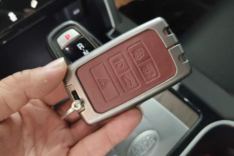 Used Land Rover Discovery Sport 2021 249 PS R-Dynamic S Performance Edition
