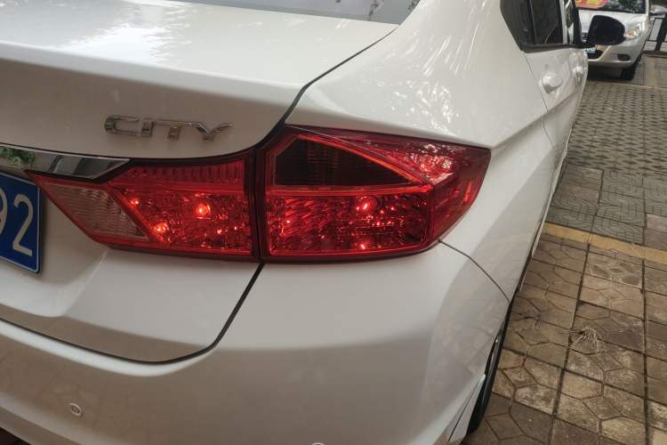 Used Honda City 2015 1.5L CVT Comfort Version
