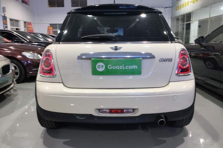 Used  MINI 2011 1.6L COOPER Fun
