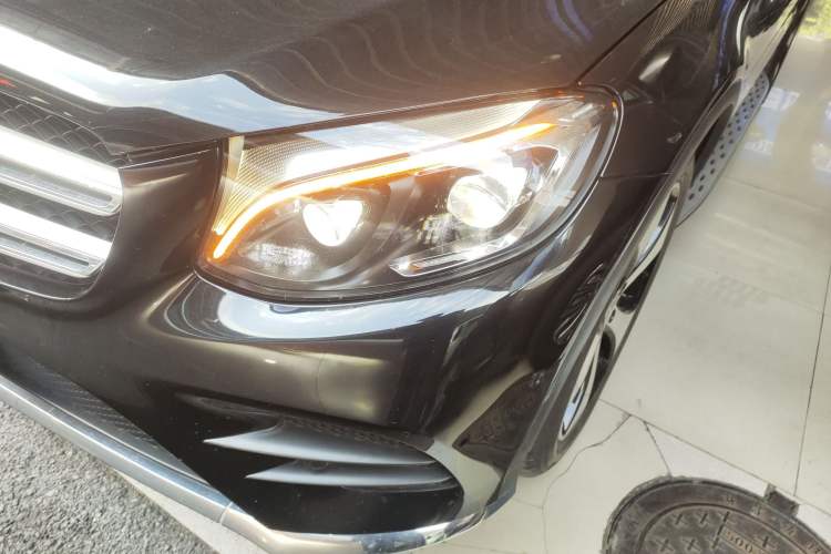 Used Mercedes-Benz GLC 2018 GLC 300 4MATIC Sport Edition
