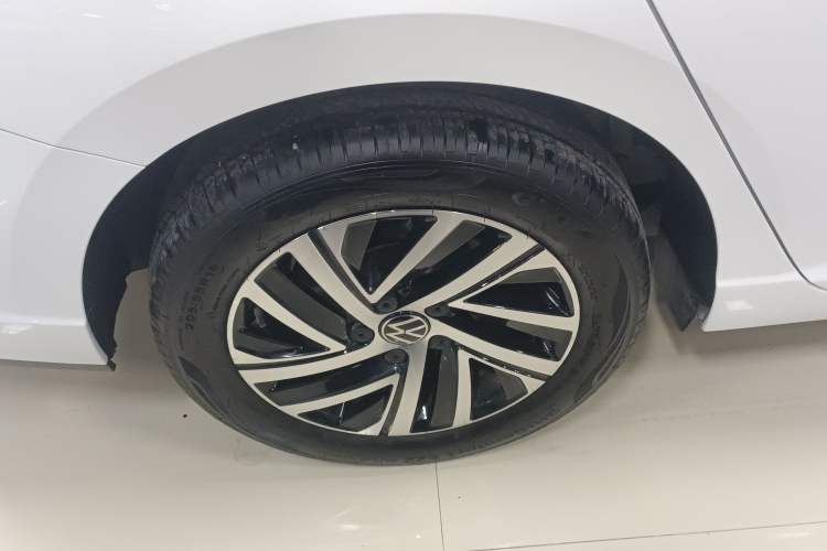 Used Volkswagen Lavida 2024 1.5L Automatic Starry Sky 5 Million Edition