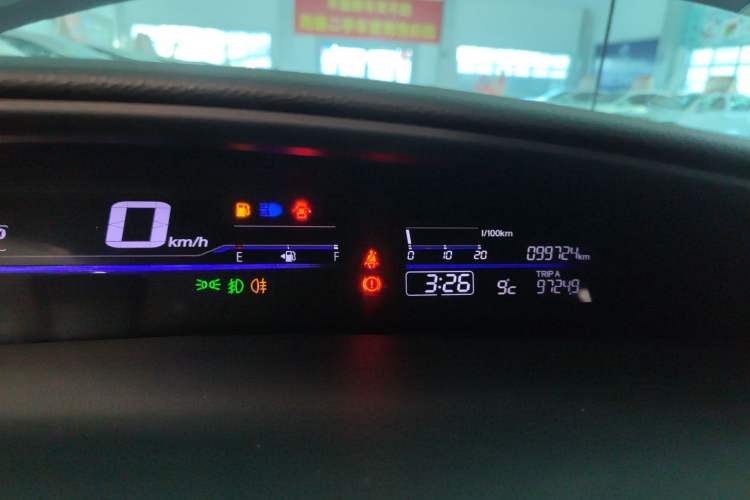 Used Honda Jade 2017 1.8L automatic Comfort version 5 seats