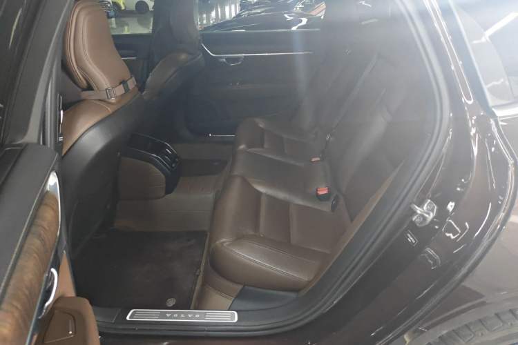 Used Volvo S90 2021 B5 Zhiyuan Luxury Edition
