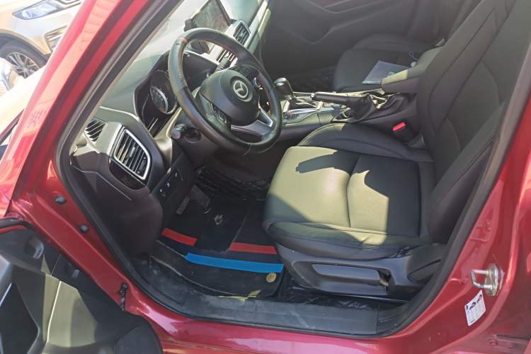 Used Mazda Mazda 3 Axela 2016 Sedan 1.5L Automatic Comfort Model
