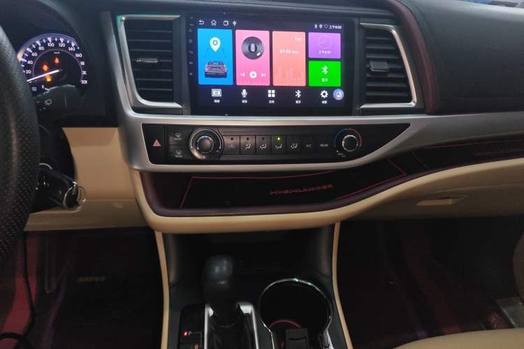 Used Toyota Highlander 2015 2.0T Two-Wheel Drive Elite Edition 7 Seats
