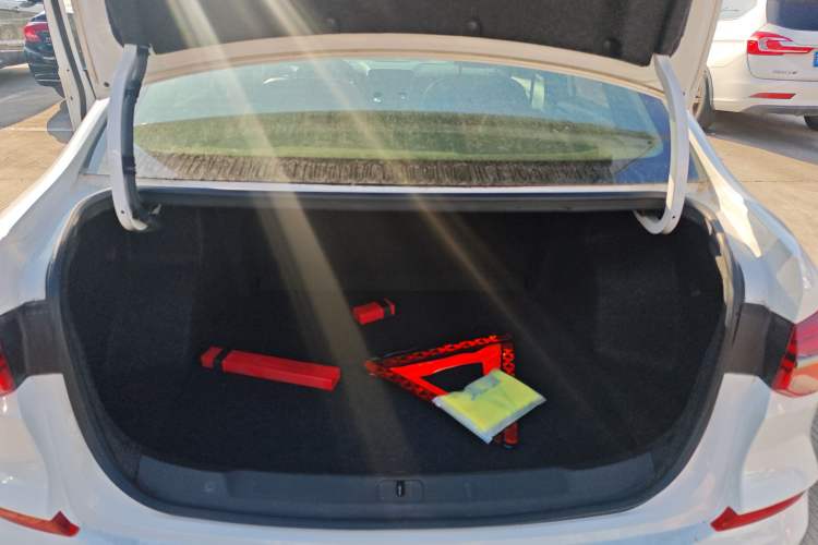 Used Chevrolet Monza 2020 Light Hybrid RS 330T Automatic Comfort Edition
