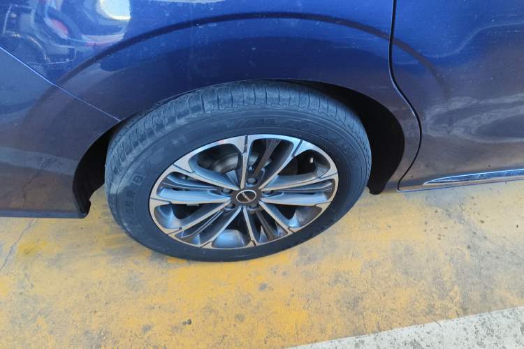 Used Roewe iMAX8 2021 400TGI Flagship Edition
