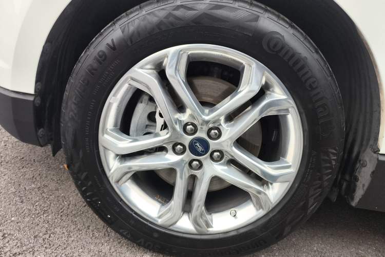 Used Ford Edge 2016 EcoBoost 245 Two-Wheel-Drive Titanium 7-Seater