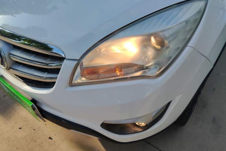 Used Changan CS35 2016 1.6L Automatic Luxury Model China V Standard
