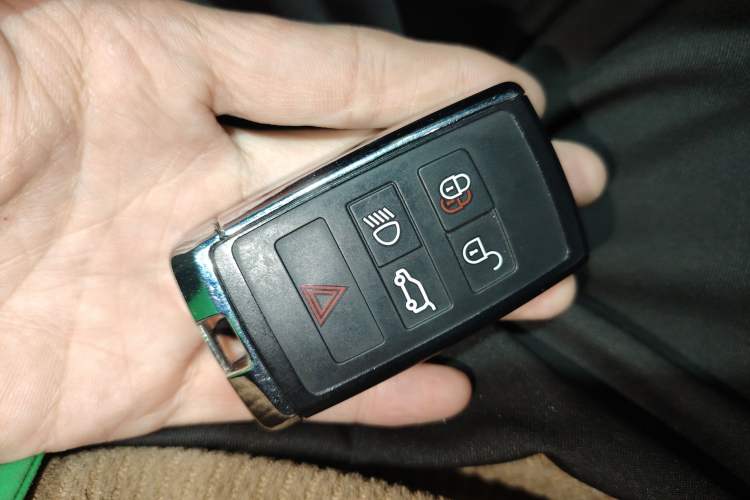 Used Land Rover Discovery 2020 3.0 SC V6 SE