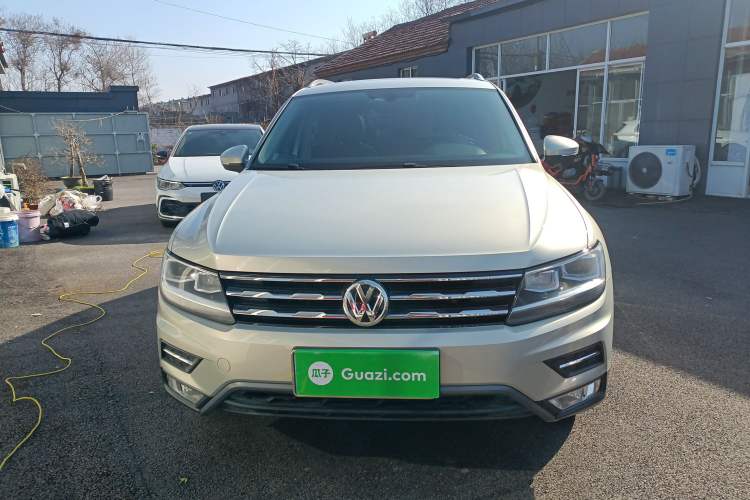 Used Volkswagen Tiguan L 2018 330TSI Automatic Two-Wheel Drive Luxury Edition