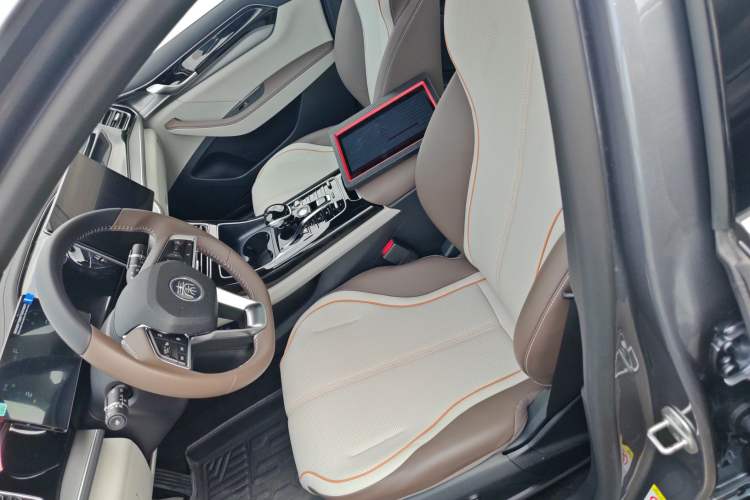 Used BYD Qin PLUS 2024 HONOR Edition DM-i 120KM Beyond Model
