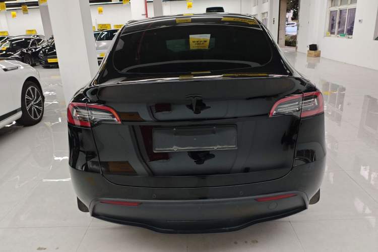 Used Tesla Model Y 2023 Long-Range All-Wheel-Drive Version