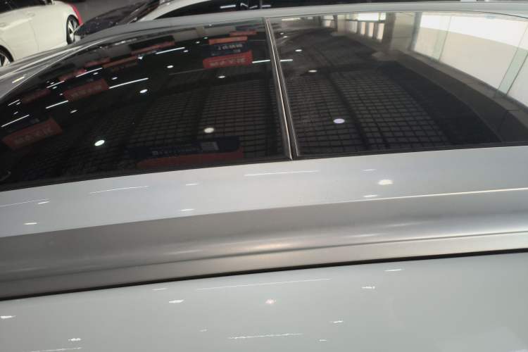 Used Geely Auto Emgrand X7 Sport 2018 1.8TD Automatic Two-Wheel Drive Smart Connect 4G Internet Edition