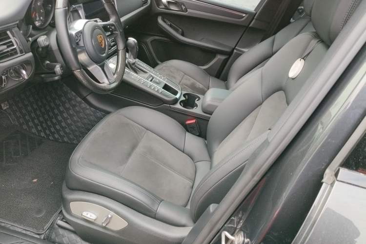 Used Porsche Macan 2021 Macan 2.0T

