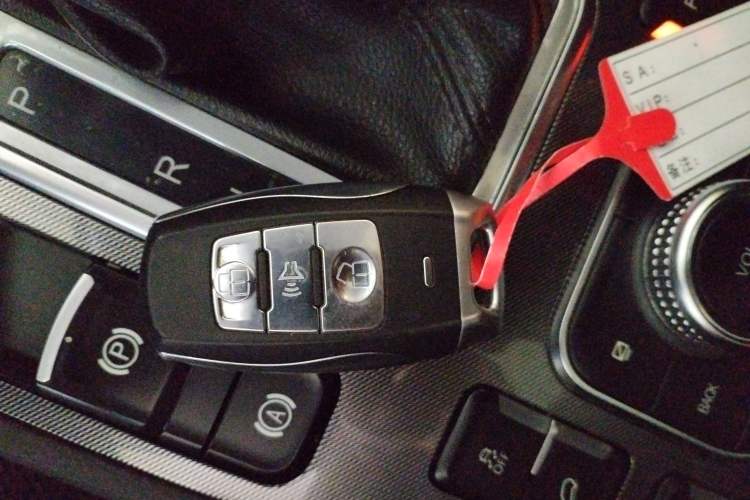 Used Haval H6 Coupe 2015 Blue Label 2.0T Automatic Two-Wheel Drive Elite Model
