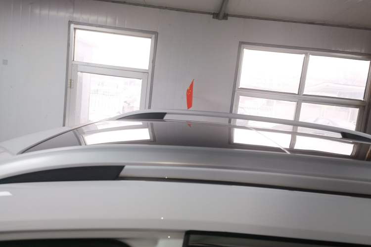 Used Roewe RX5 2025 PLUS 330TGI Automatic Trendsetting Smart Edition
