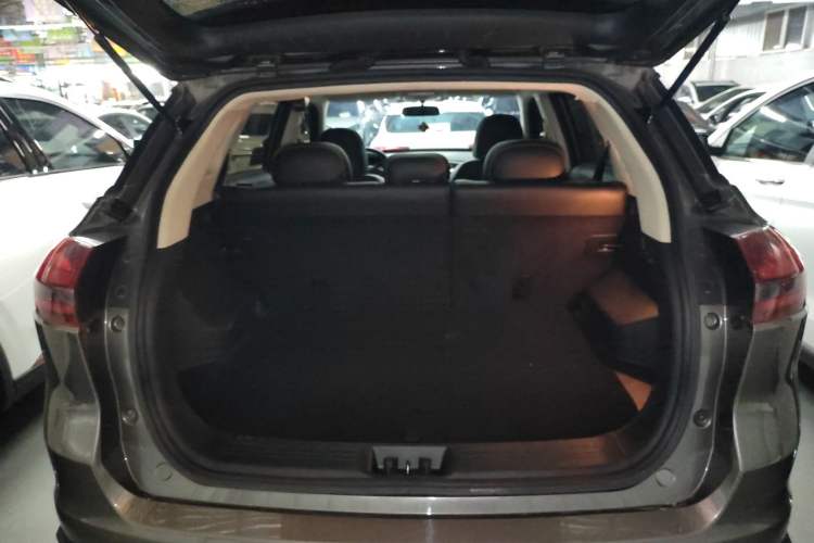 Used Geely Auto Emgrand X7 Sport 2018 1.8TD Automatic Two-Wheel Drive Zhiya Model
