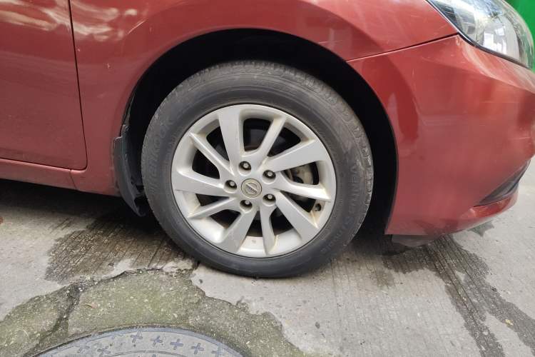 Used Nissan Tiida 2016 1.6L CVT Cool Dynamic Edition