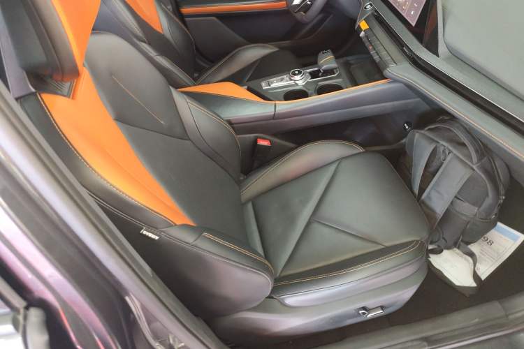 Used Changan UNI-V 2022 1.5T Prestige Version
