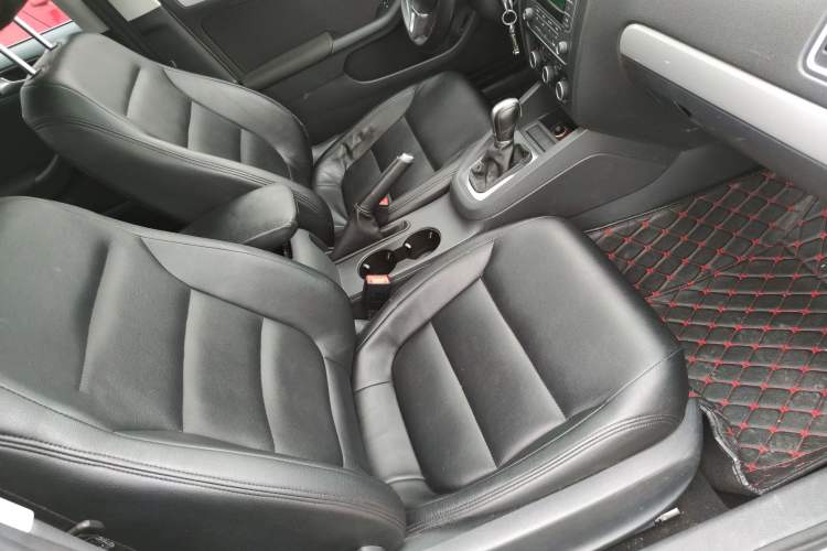 Used Volkswagen Sagitar 2014 Revised Version 1.6L Automatic Leading Edition
