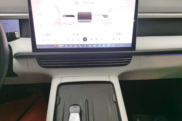 Used XPeng G6 2023 700 Four-Wheel Drive Performance Max
