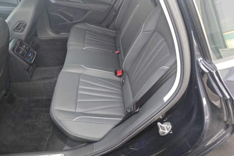 Used Volkswagen Passat 2024 380TSI Starry Dragon Edition