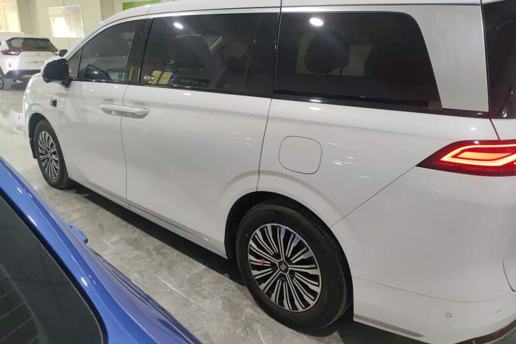 Used BYD Xia 2025 DM-i 1.5T 180km Beyond Edition
