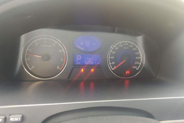 Used Geely Auto Classic Emgrand 2013 Hatchback 1.8L CVT Prestige Model