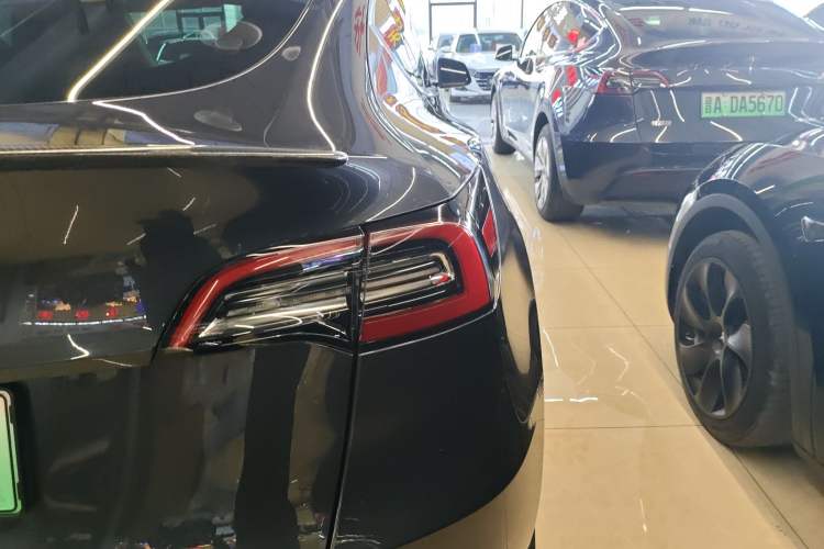 Used Tesla Model Y 2024 Rear-Wheel-Drive Version
