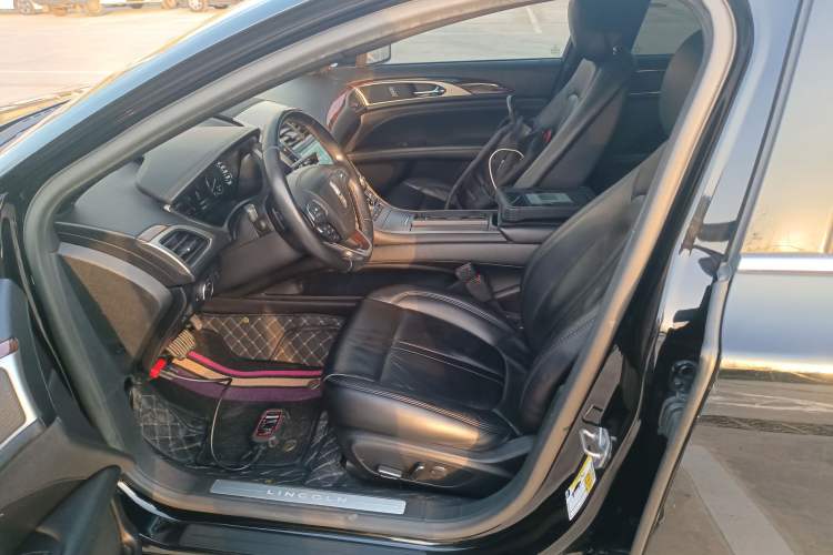 Used Lincoln MKZ 2017 2.0T Luxury Edition
