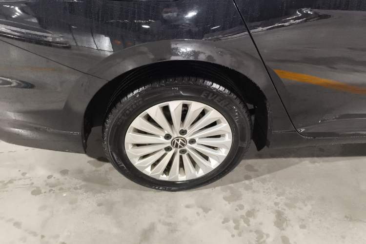 Used Volkswagen Lavida 2022 1.5L Automatic Comfort Edition
