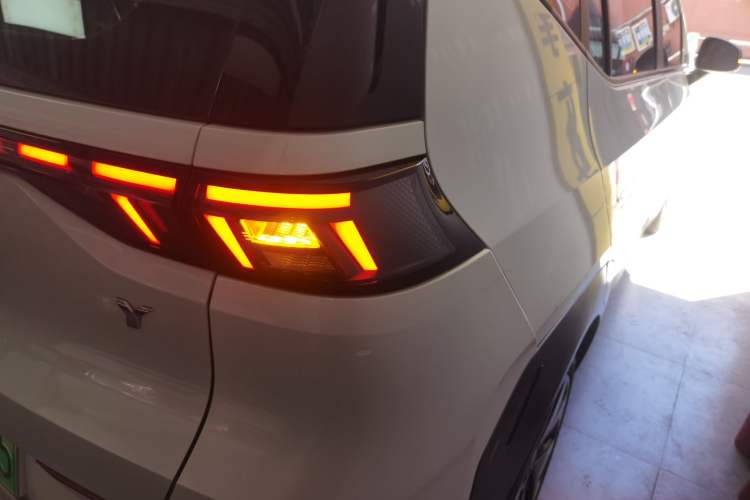 Used AION Y 2022 70 Enjoyment Edition Lithium Iron Phosphate
