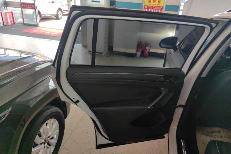 Used Volkswagen Tiguan L 2018 Revised 330TSI Automatic Two-Wheel Drive Flagship Edition
