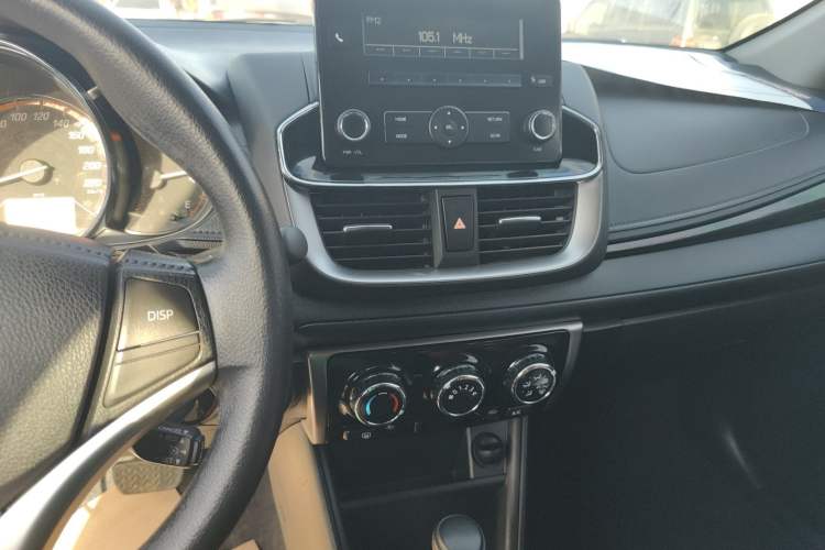 Used Toyota YARiS L 2022 X-Trail 1.5L CVT Luxury PLUS Edition